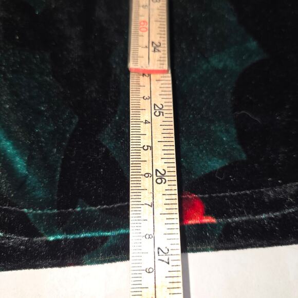 Quacker Factory Holiday Velvet Shirt Womens L Holly Berry Rhinestone Top Festive - Picture 8 of 12